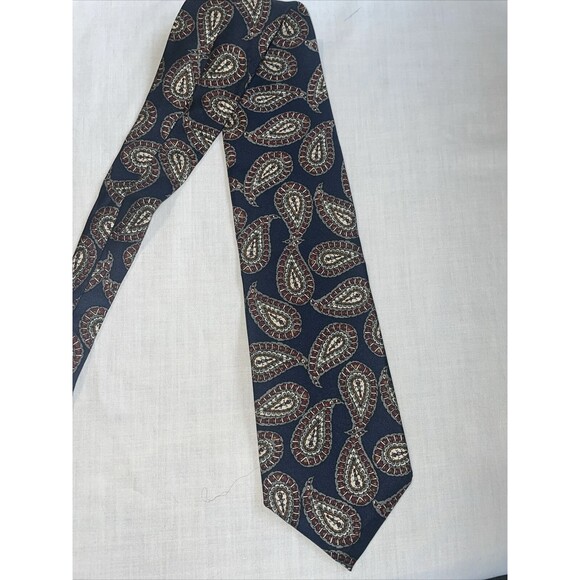Pierre Balmain Men’s Dress Tie Size 55” Navy Blue Paisley Silk Business Formal - Picture 4 of 12